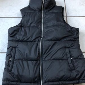 Old Navy Puffer vest